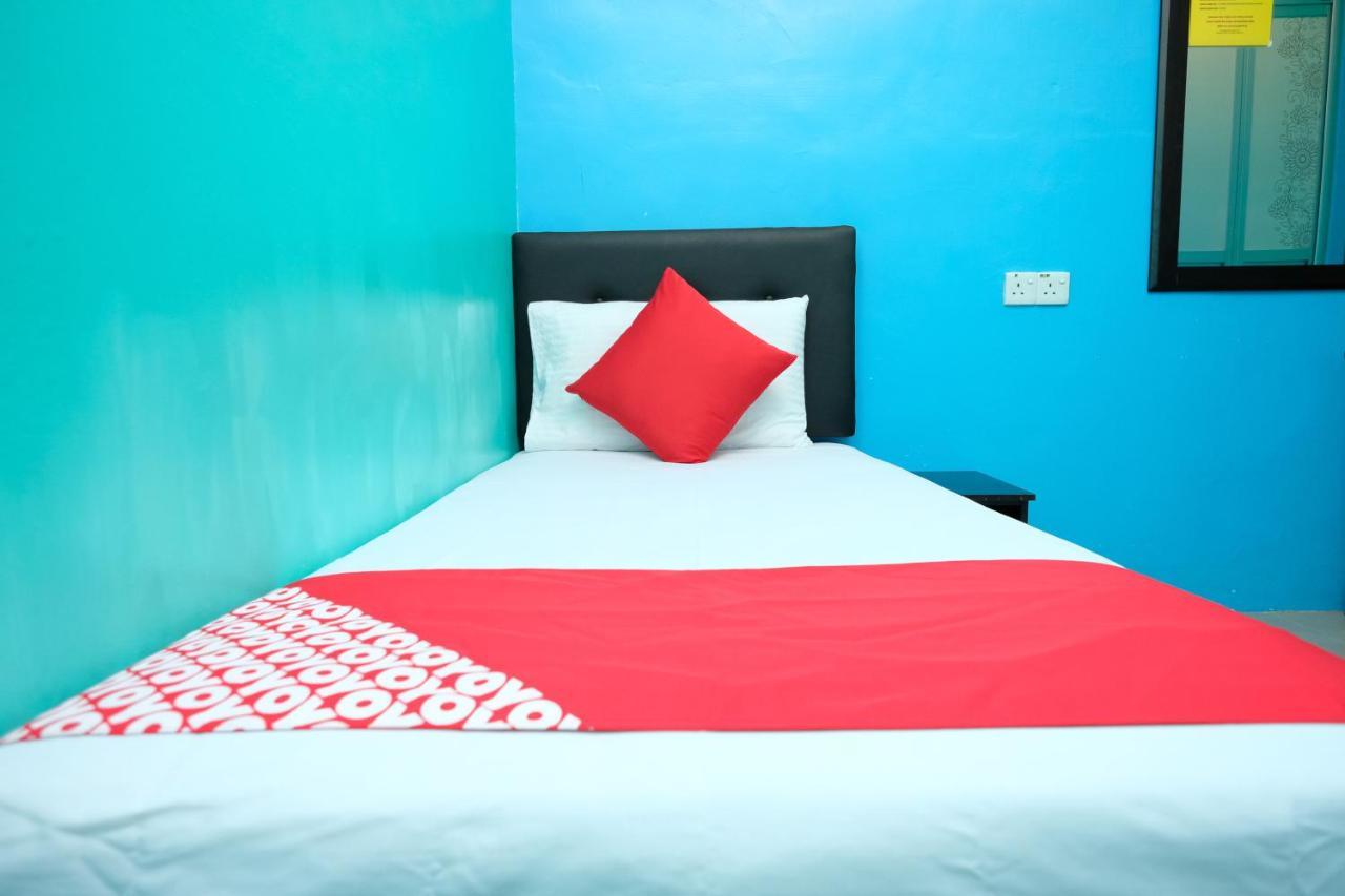 Oyo 603 Sri Padang Inn Куантан Экстерьер фото