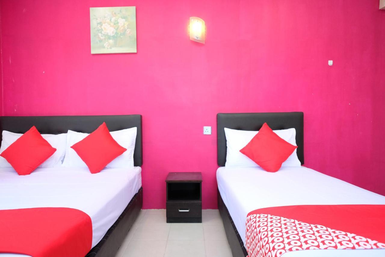 Oyo 603 Sri Padang Inn Куантан Экстерьер фото