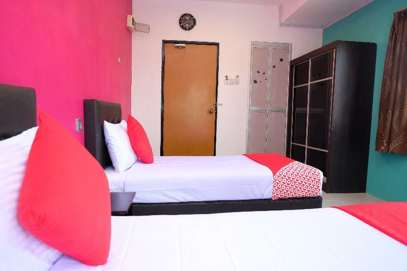 Oyo 603 Sri Padang Inn Куантан Экстерьер фото