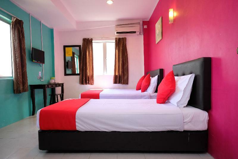 Oyo 603 Sri Padang Inn Куантан Экстерьер фото
