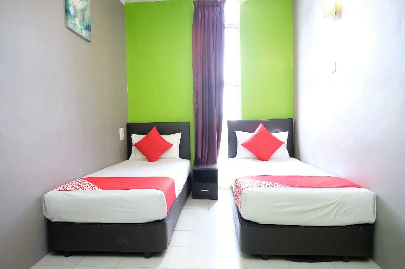 Oyo 603 Sri Padang Inn Куантан Экстерьер фото