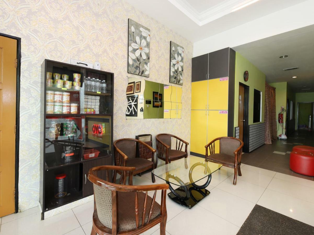 Oyo 603 Sri Padang Inn Куантан Экстерьер фото